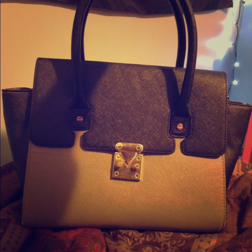 Purse & wallet